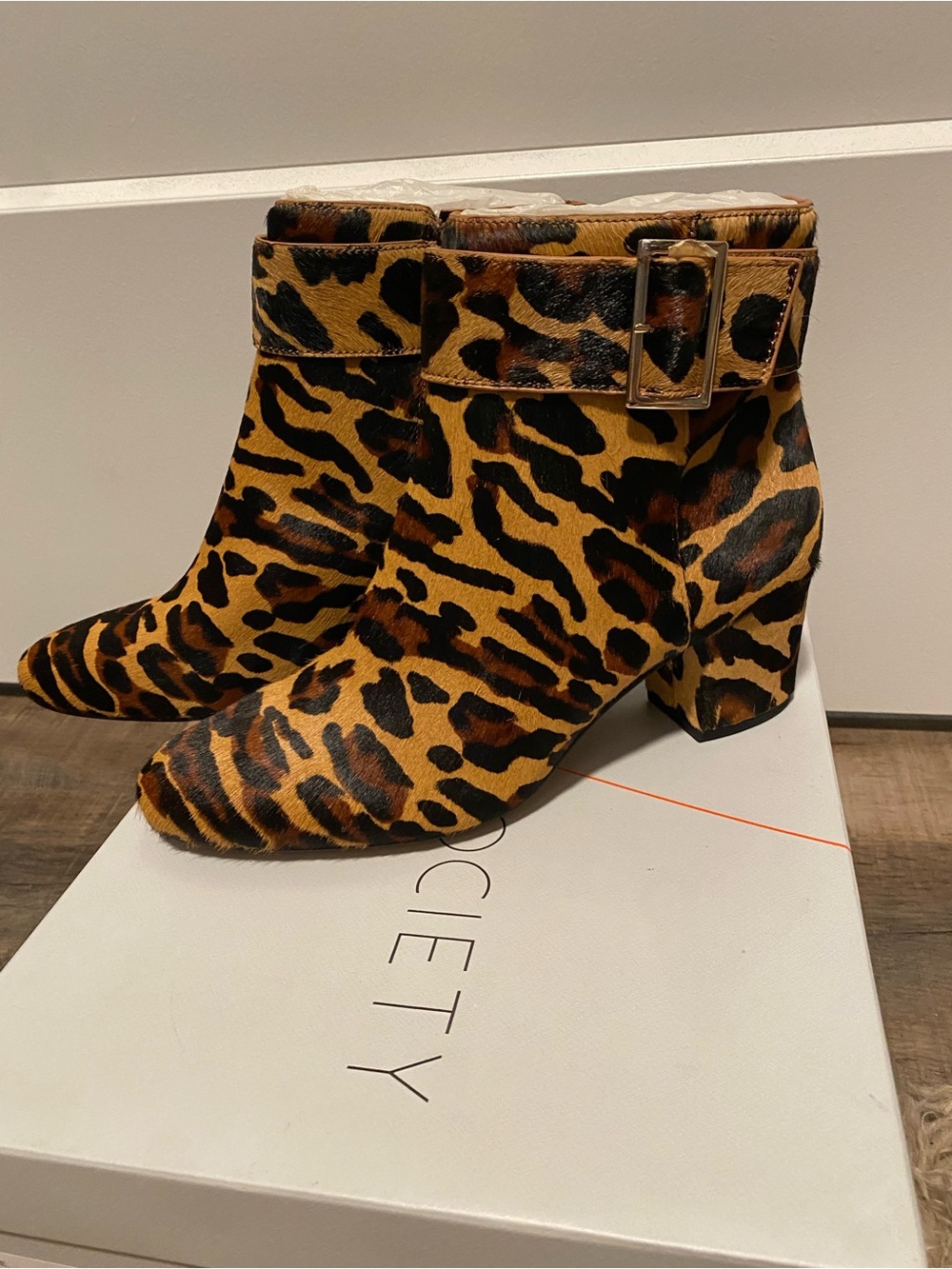 9M Sole Society Leopard Print Ankle Boot with Buckle